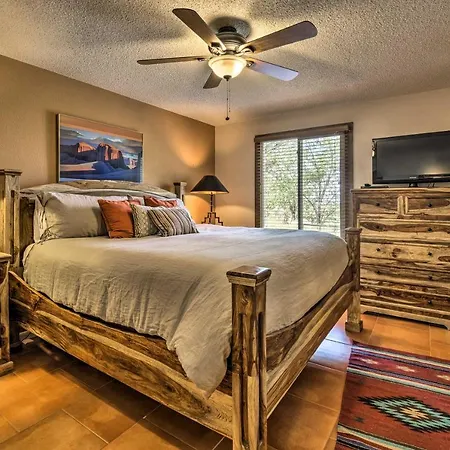 Walkable Adobe-style Abode W/ Community Amenities! Holiday home Santa Fe